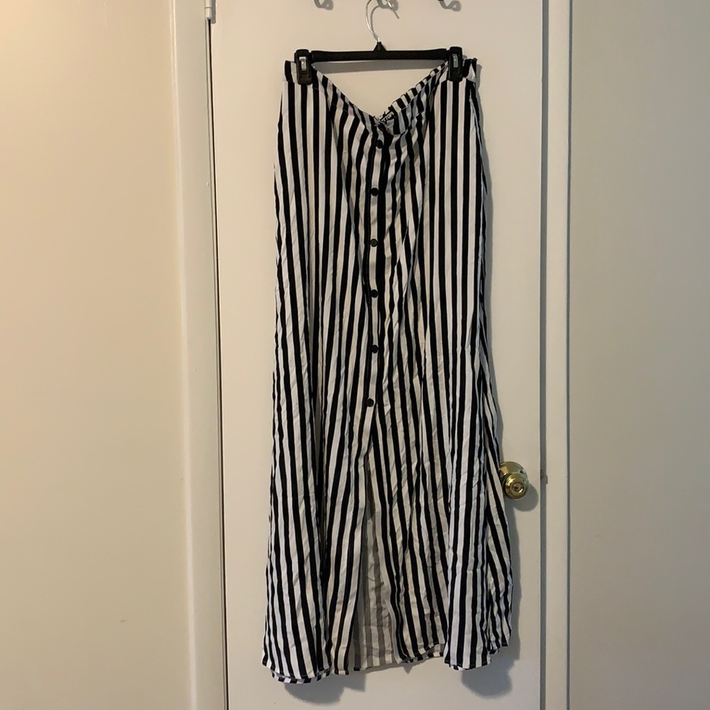 Hot topic maxi skirt